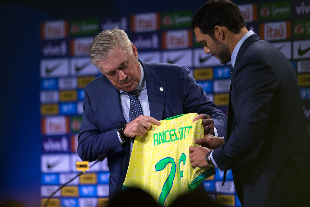 包含巴西队风雨兼程，成功冲入决赛的词条