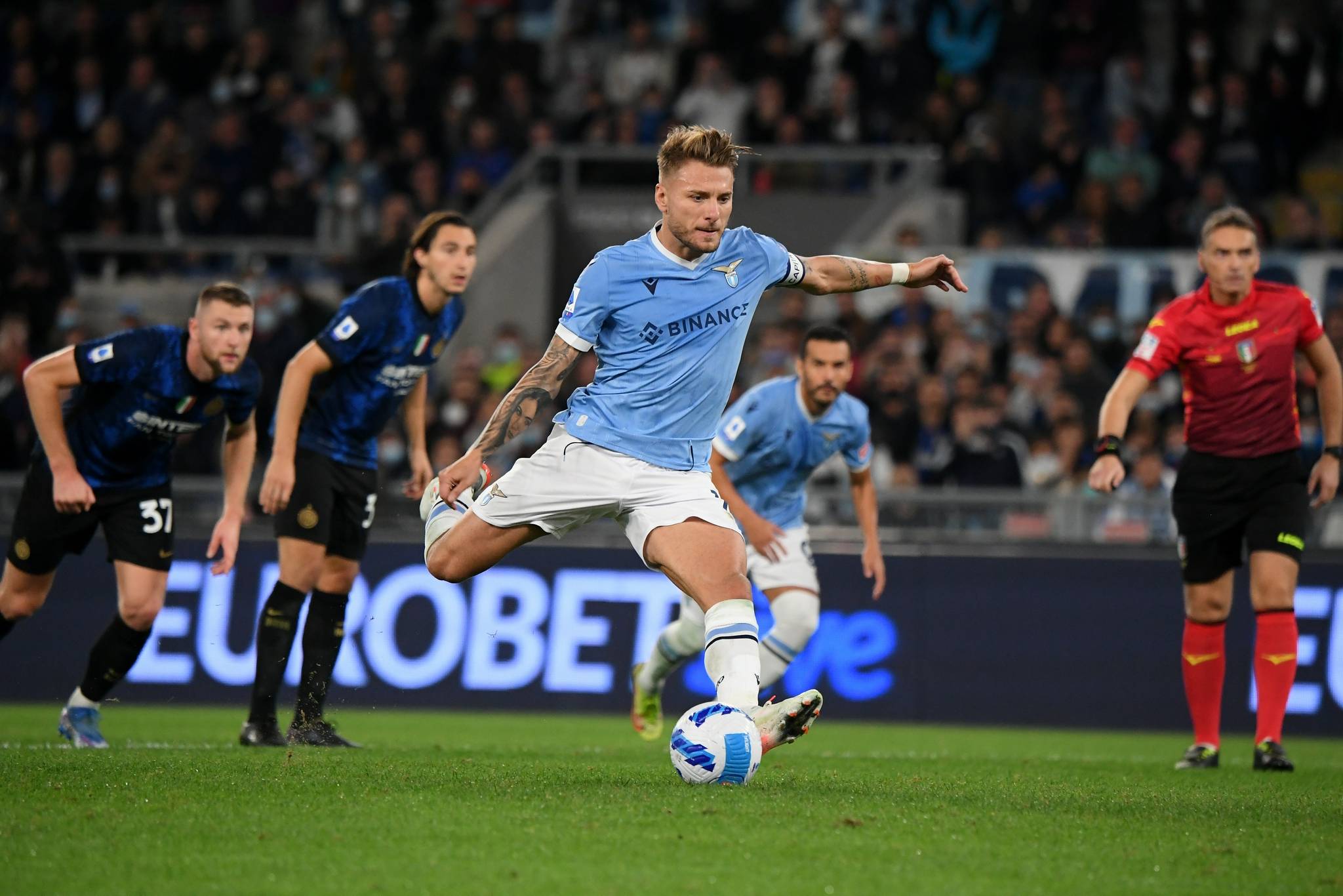 雷速体育直播入口-拉齐奥俱乐部发布最新训练成绩单的简单介绍