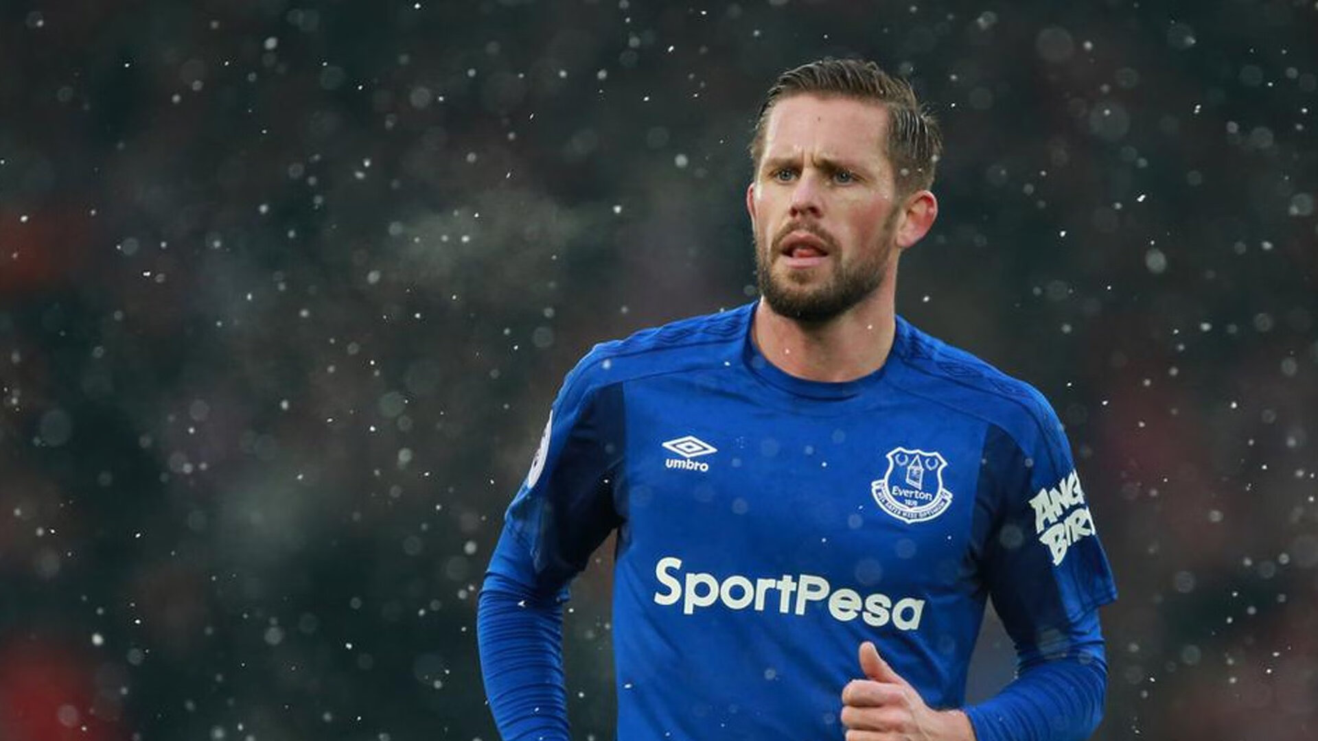 伊布一剑封喉,巴萨强势攻克威尔士铁壁