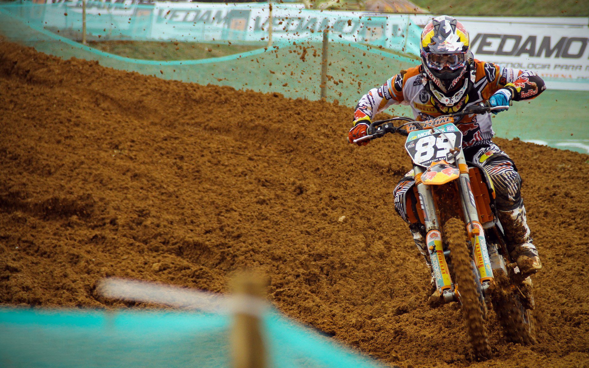 足球世界的冰与火之歌，格列兹曼的爆发与伊朗末节逆转曼城的启示